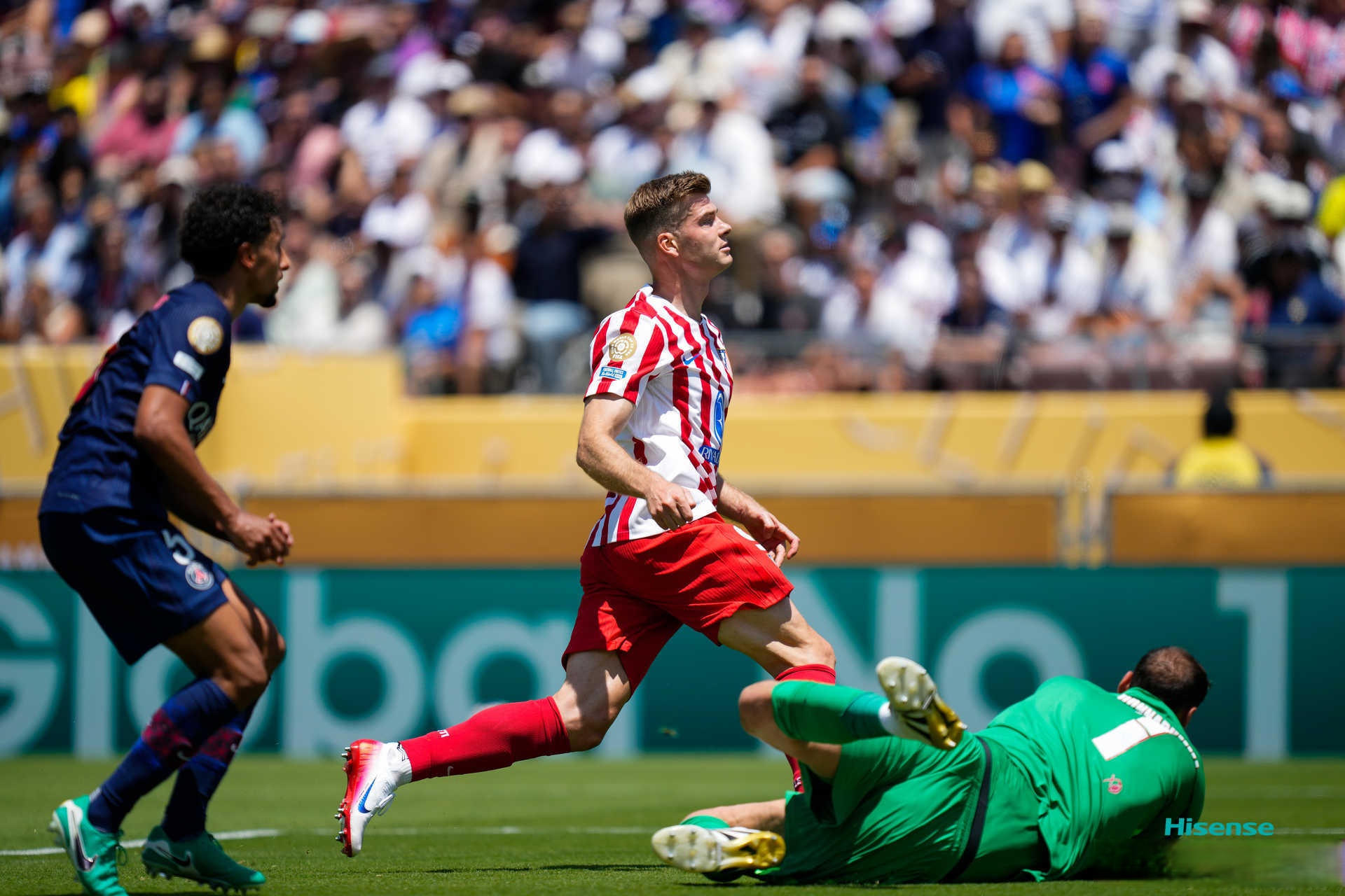 欧冠清晨再迎强敌，马赛豪取连胜，主帅态度——信心回归，轮换策略成焦点(马未都父亲马丹林的官位)