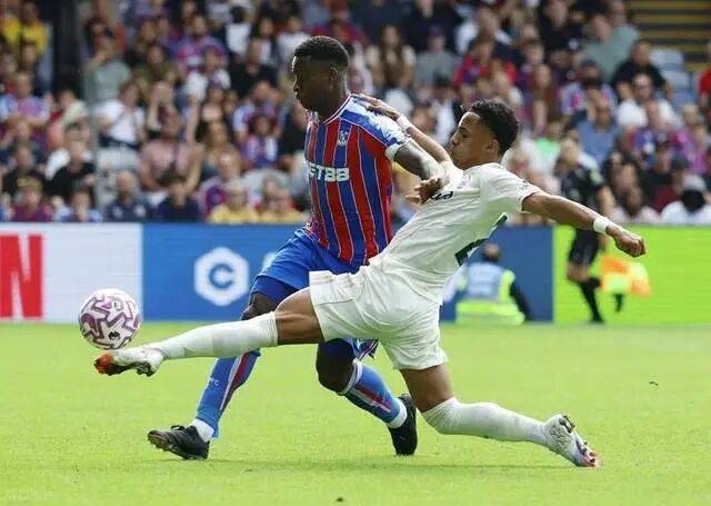 九游登录入口-包含里尔今晚豪取连胜，志在荷甲名次提升，引发热议，身体对抗强度拉满的词条